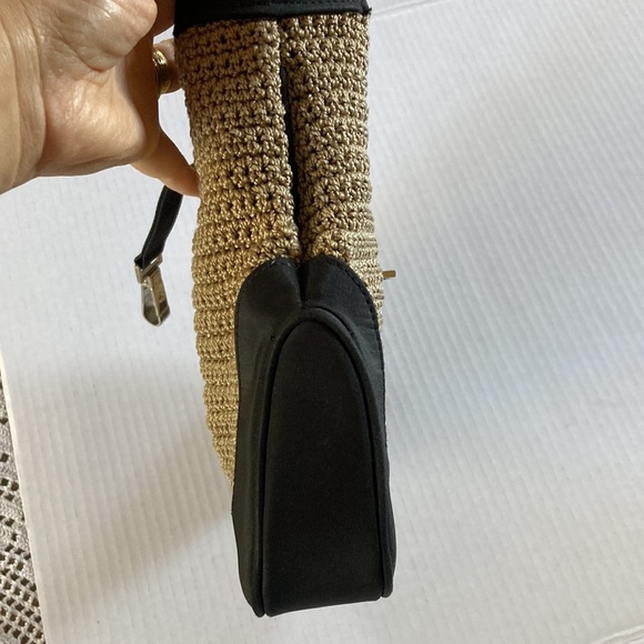 Crochet Shoulder Purse - Picture 10 of 11